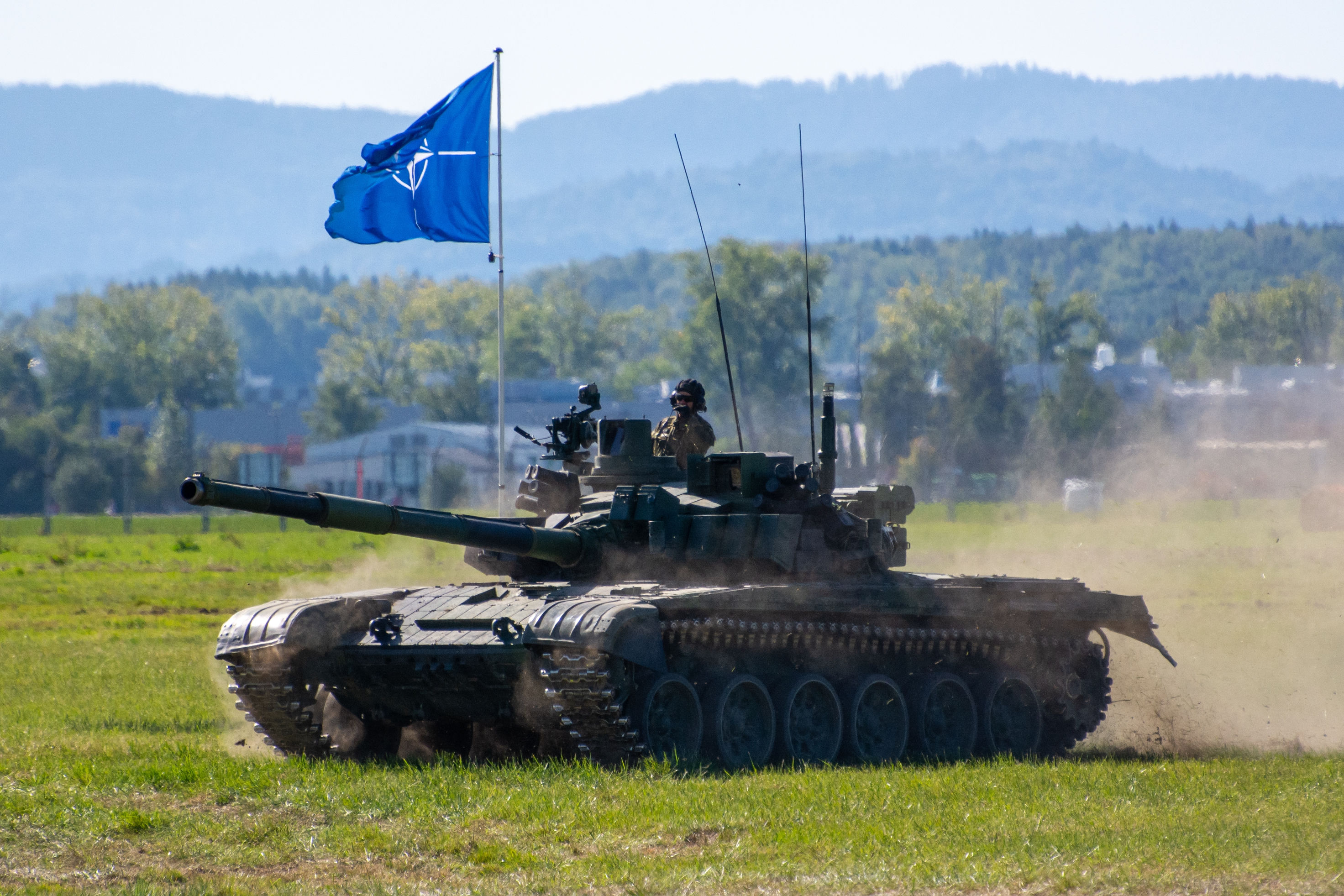 Char de combat T-72B3, OTAN