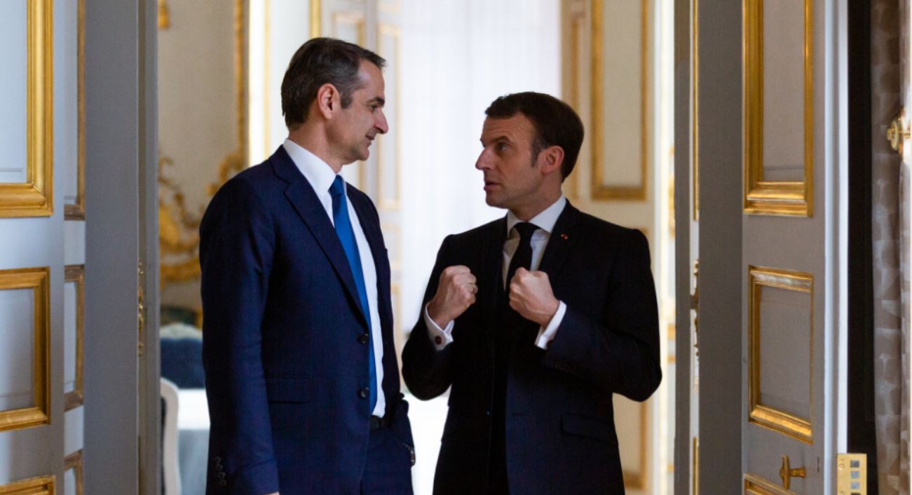 Emmanuel Macron et Kyriakos Mitsotakis en janvier 2020 à Paris