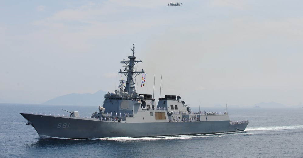 Navire de guerre de la marine de la République de Corée DDG-991, revue navale en mer de Yeosu