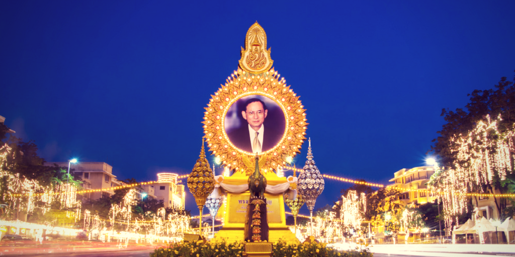 photo_site_-_roi_thailande_bhumibol.png