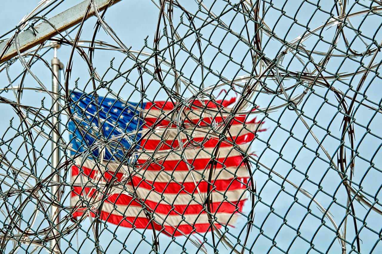 Prison Jail Detention Fence Wire Barbed Metal