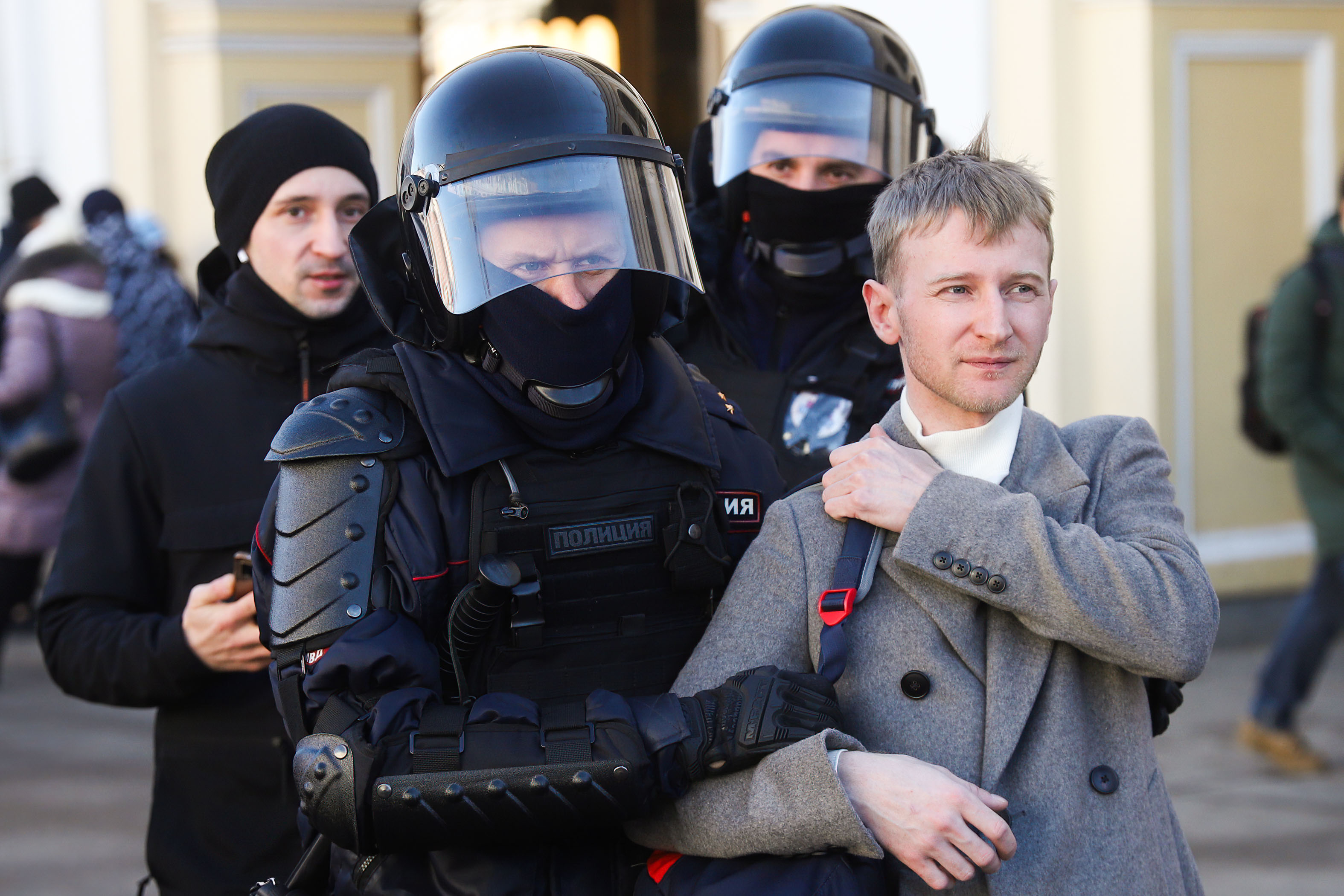 Manifestation anti-guerre à Saint-Pétersbourg, Russie, 6 mars 2022