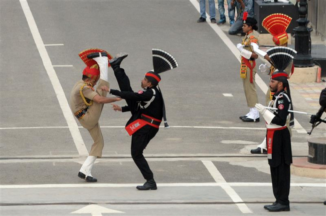 Poste de contrôle conjoint Pakistan-Inde à la frontière de Wagah