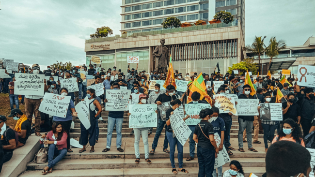 Avril 09, 2022 : Des citoyens sri-lankais organisent des manifestations dans toute l'île contre le gouvernement corrompu du Sri Lanka et le président Gotabaya Rajapaksa